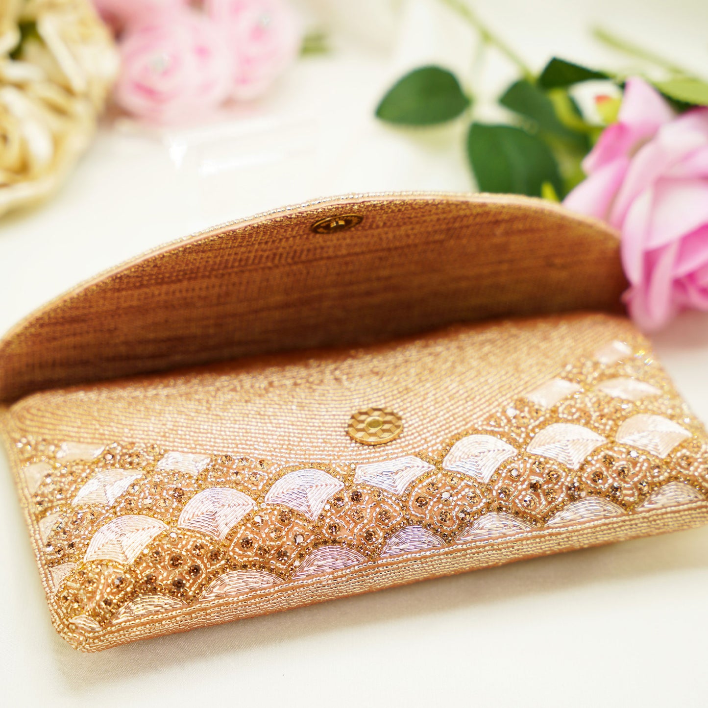 Champagne Shell Beaded Clutch – Hand-Embroidered Party Purse