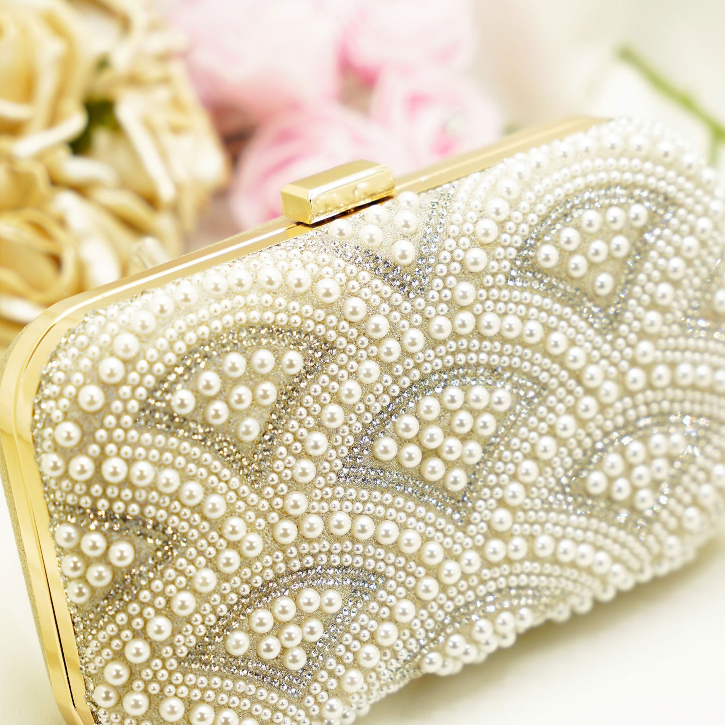 Pearl & Crystal Embellished Clutch – Elegant Ivory Purse