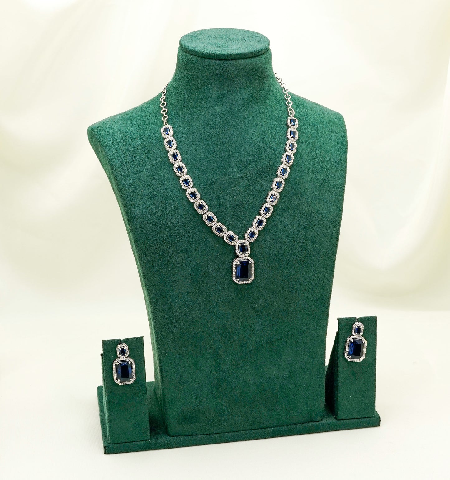 Navy Elegant Catrine & Halo Necklace and Earrings Set