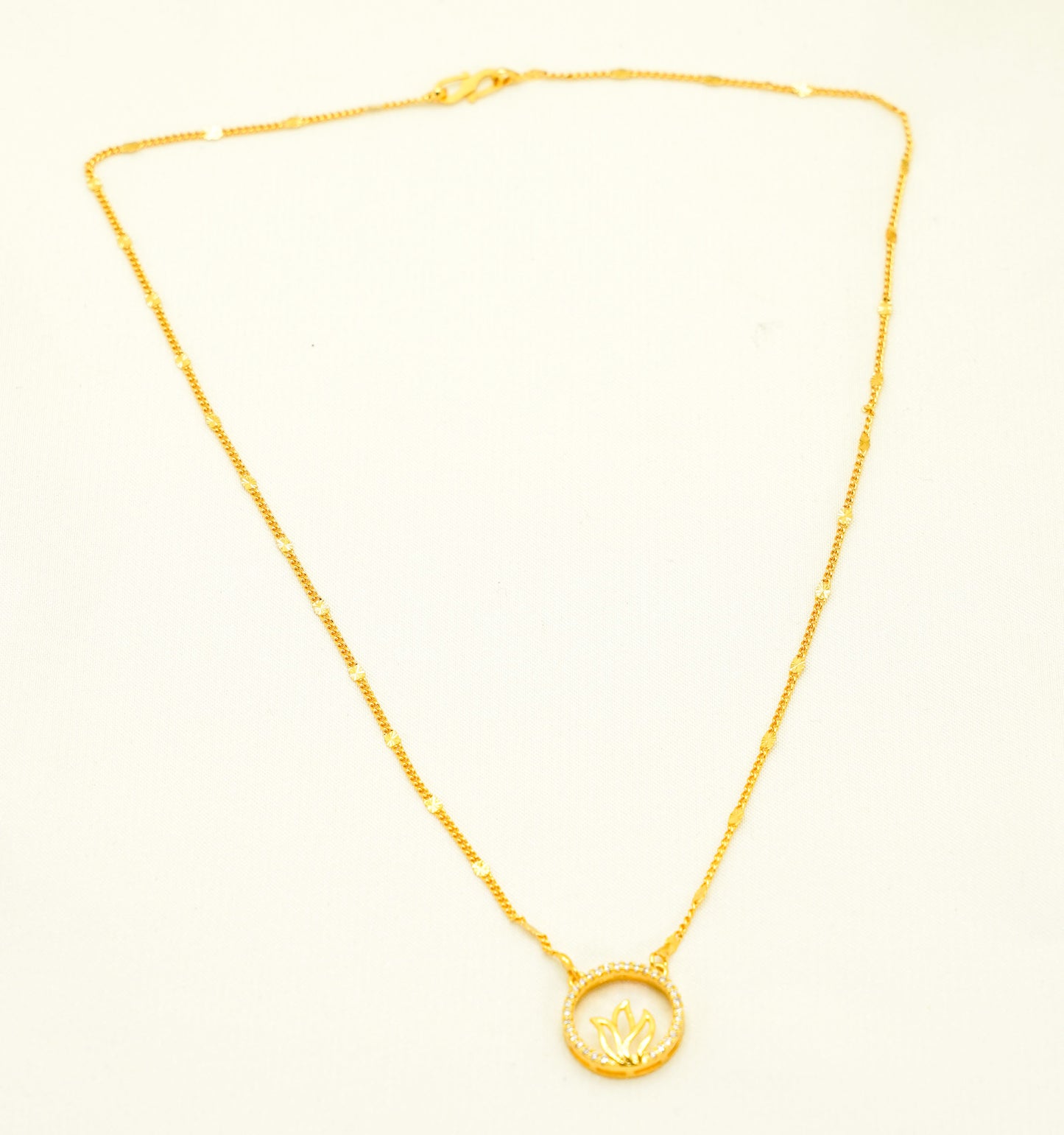 Round Floral Gold Plated Necklace