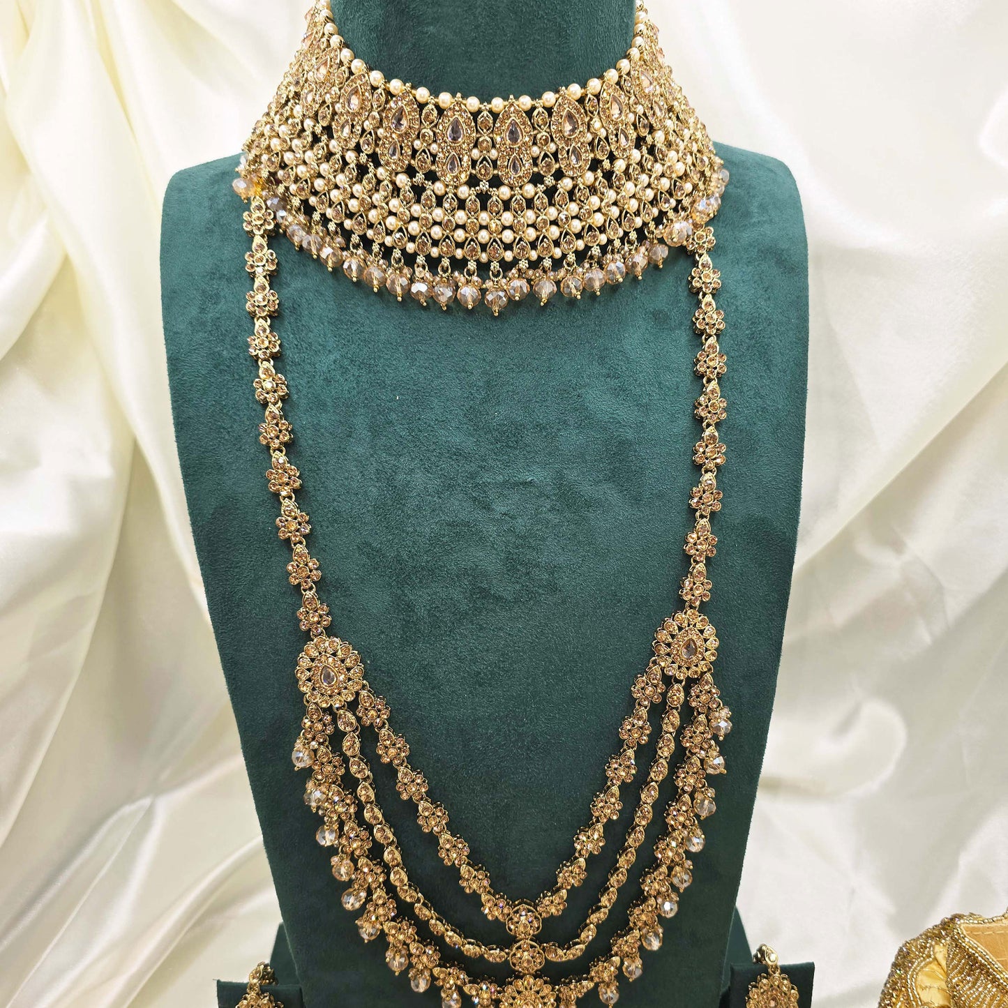 Traditional Gold  Bridal Jewellery Set – Layered Choker, Earrings, Bangles & Potli for Nikah or Walima