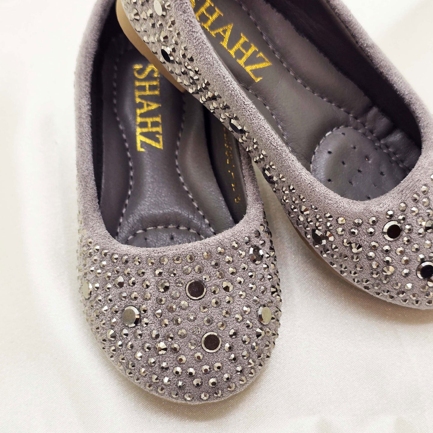 SHAHZ Kids Shoes-03 Grey – Girls’ Sparkly Ballerina Flats with Studs & Cushion Insole