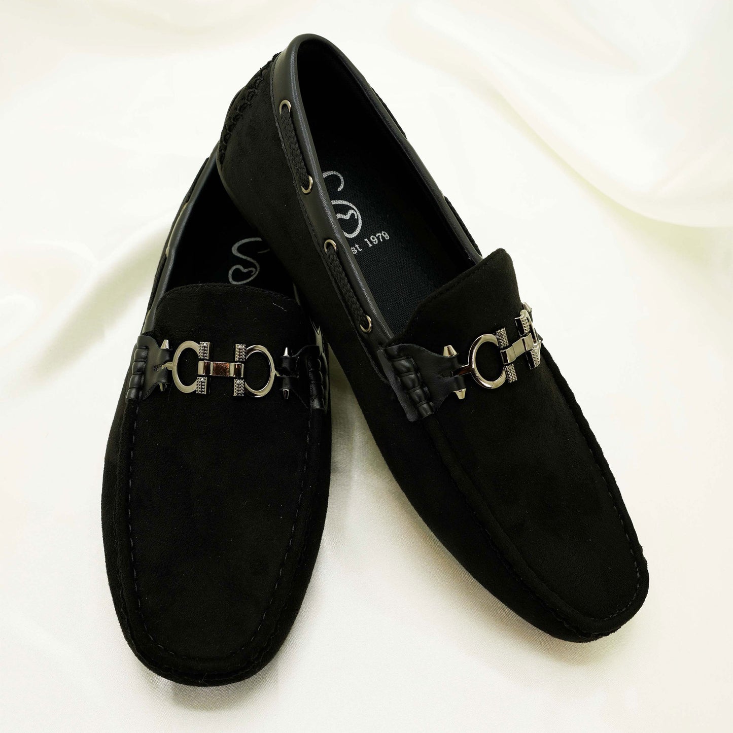 Men’s Suede Loafers – Classic Slip-On Moccasins with Metal Bit Detail for Smart Casual & Formal Wear