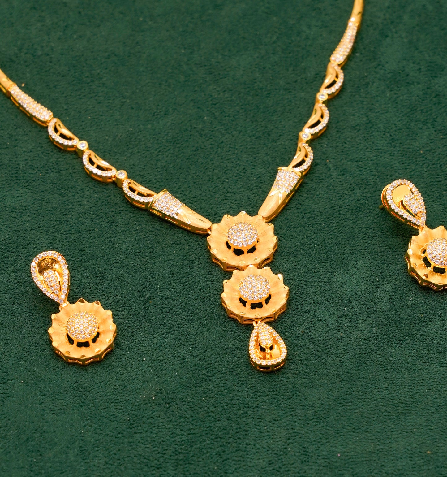 Flower Gold Plated Necklace Set - Jewellery Necklace Set