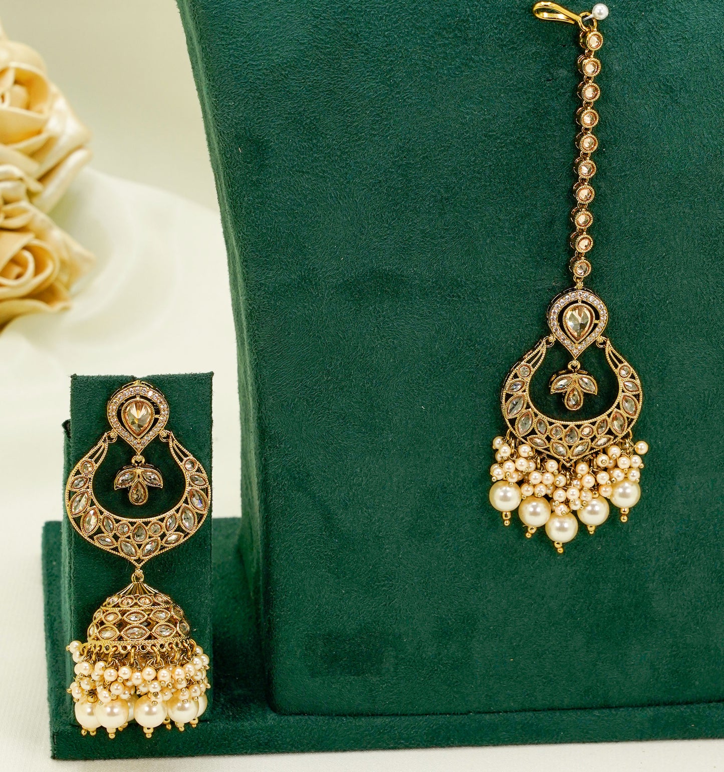 Gold Party Set - Choker Jewellery Set – Mehndi Necklace Set with Earrings and Tikka