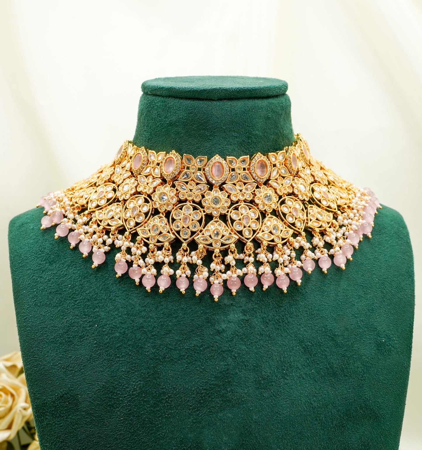Light Pink Party Set - Choker Jewellery Set – Mehndi Necklace Set with Earrings and Tikka