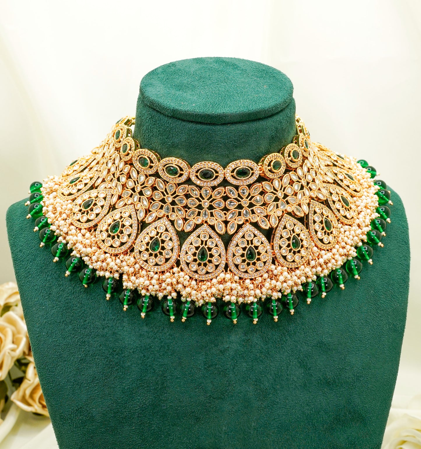 Green Party Set - Choker Jewellery Set – Mehndi Necklace Set with Earrings and Tikka