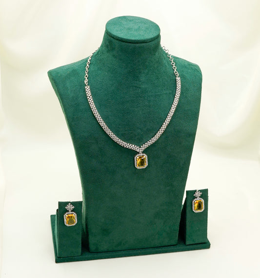 Elegant Catrine & Halo Necklace and Earrings Set