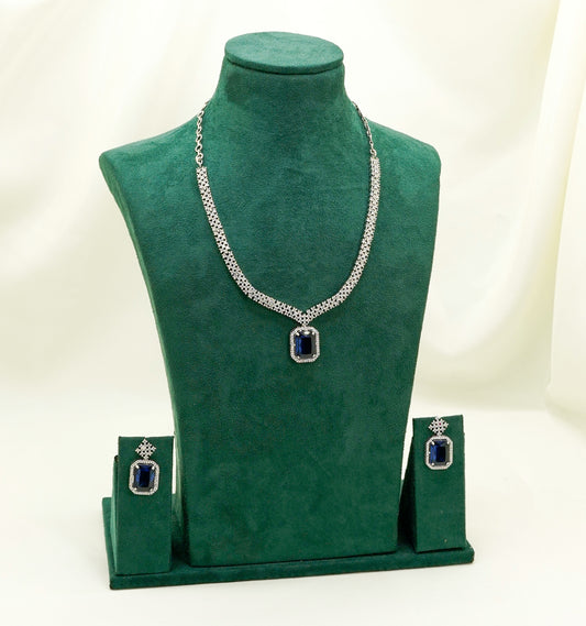Navy Elegant Catrine & Halo Necklace and Earrings Set