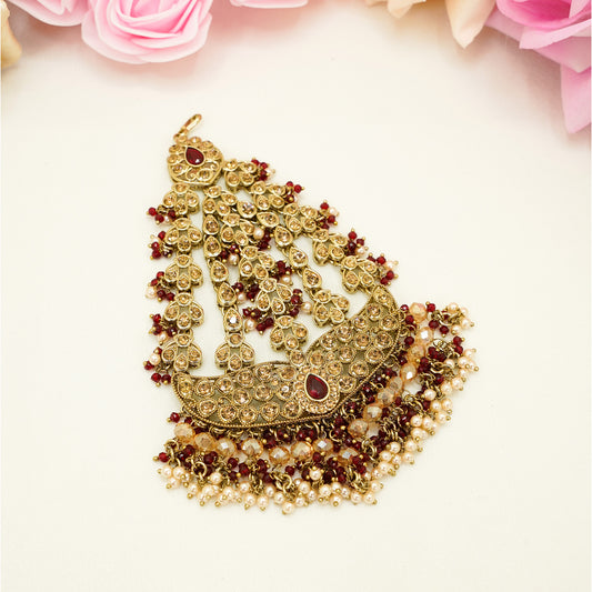 Antique Gold Bridal Chand Tikka – Maroon & Pearl Headpiece for Nikah, Mehndi & Walima