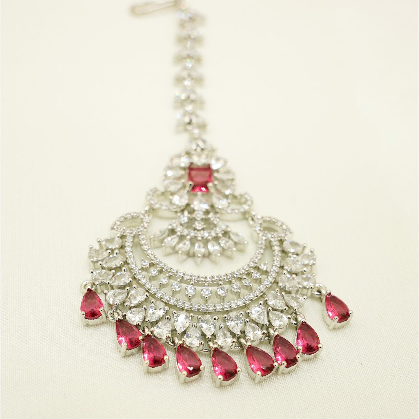 Statement Red & Silver Chand Tikka – Crystal Bridal Headpiece for Nikah, Walima & Festive Occasions
